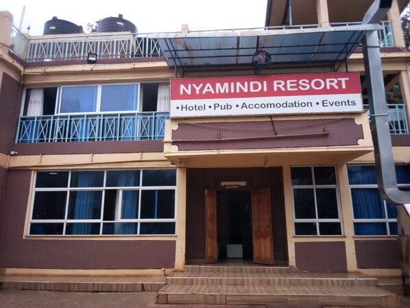 Front of property - Nyamindi Resort (Mururi)