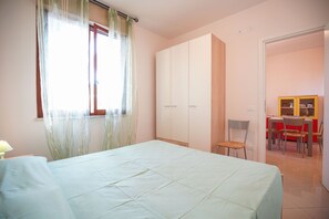 Apartment, 2 Bedrooms | 2 bedrooms, cribs/infant beds, WiFi - Appartamento Querce (Comacchio)