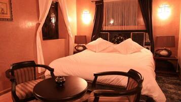 5 bedrooms, iron/ironing board, free WiFi, bed sheets