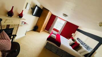 Deluxe Room | Egyptian cotton sheets, premium bedding, individually decorated