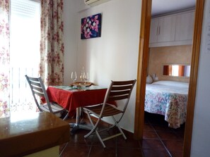 تناول الطعام