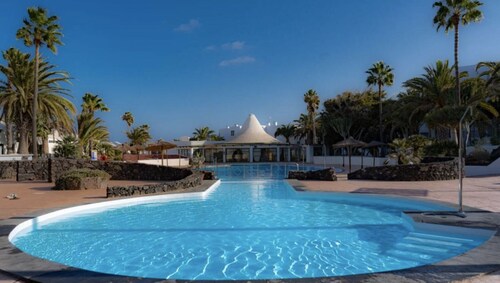 Charming Penthouse with Stunning Sea Views