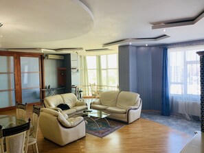 Apartment, Sea View | Living room | Flat-screen TV - Panoramic Apartments 200 m2 of space (Baku)