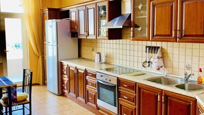 Apartment | Private kitchen - Cosy Apartment with 3BDR & 2 BTH (Baku)
