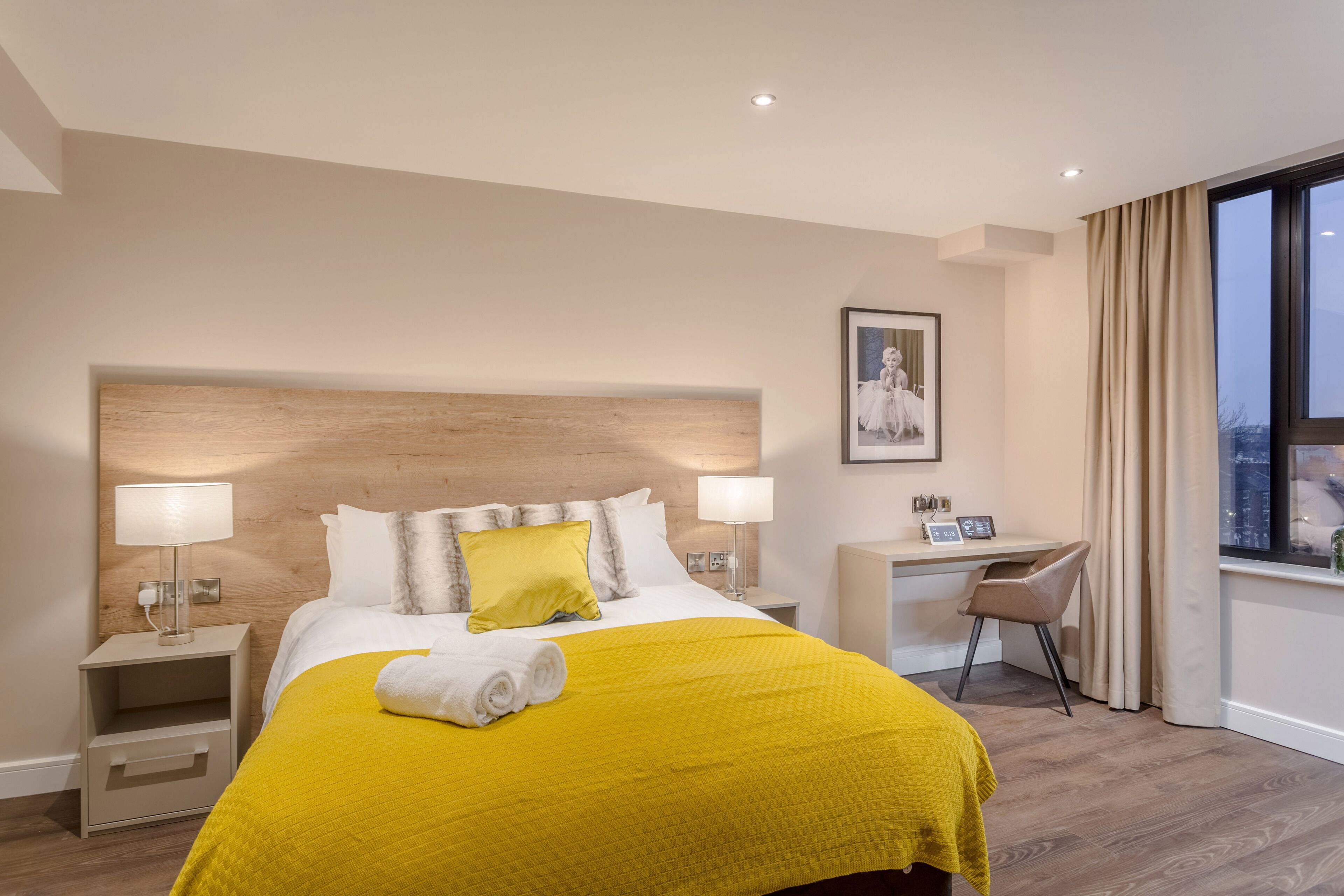 Premium bedding, soundproofing, iron/ironing board, free WiFi