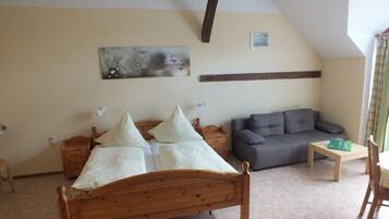 2 bedrooms, free WiFi, bed sheets