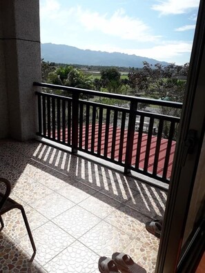 Habitación cuádruple (202) | Vista del balcón