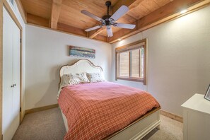 2 bedrooms, free WiFi, bed sheets