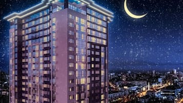 Hypo-allergenic bedding, soundproofing, iron/ironing board, free WiFi