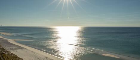 Condo, 3 Bedrooms | Beach