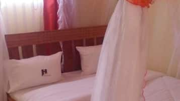 Chambre Double | Bureau, Wi-Fi gratuit, draps fournis