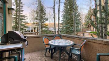 Condo, 3 Bedrooms | Dining