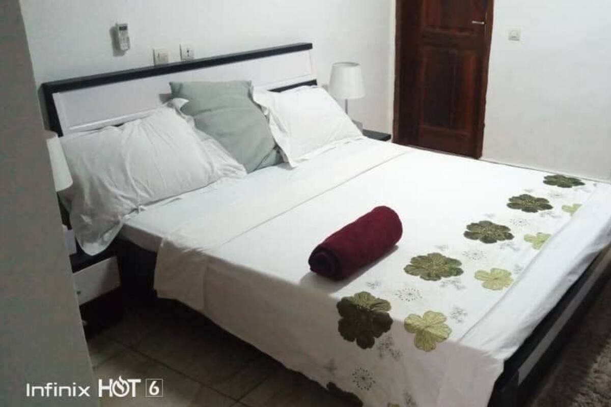 2 bedrooms, individually decorated, individually furnished