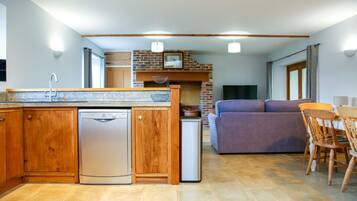 Bungalow Comfort | Dapur pribadi | Lemari es besar, oven, mesin pencuci piring, dan ketel listrik