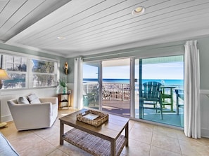 Smart TV, DVD player, books - "Commodores 101" | Corner Unit w/ Beach Views | Community Pool | Beach Chairs included (Santa Rosa Beach)