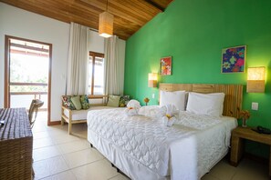 Minibar, individually decorated, individually furnished, desk - Pousada Paraíso do Forte (Mata de São João)