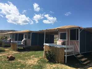 TrÀdkoja Deluxe | Gratis wi-fi och sÀngklÀder