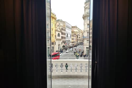 Signature Suite, 2 Bedrooms, Sauna, City View | Premium bedding, minibar, in-room safe, soundproofing