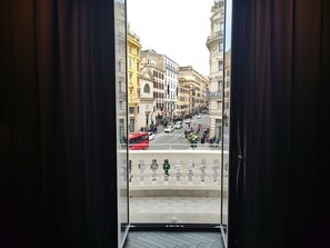 特色套房, 2 間臥室, 三溫暖, 城市景觀 | 高級寢具、迷你吧、客房內保險箱、隔音