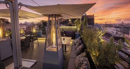 U-Visionary Roma Hotel