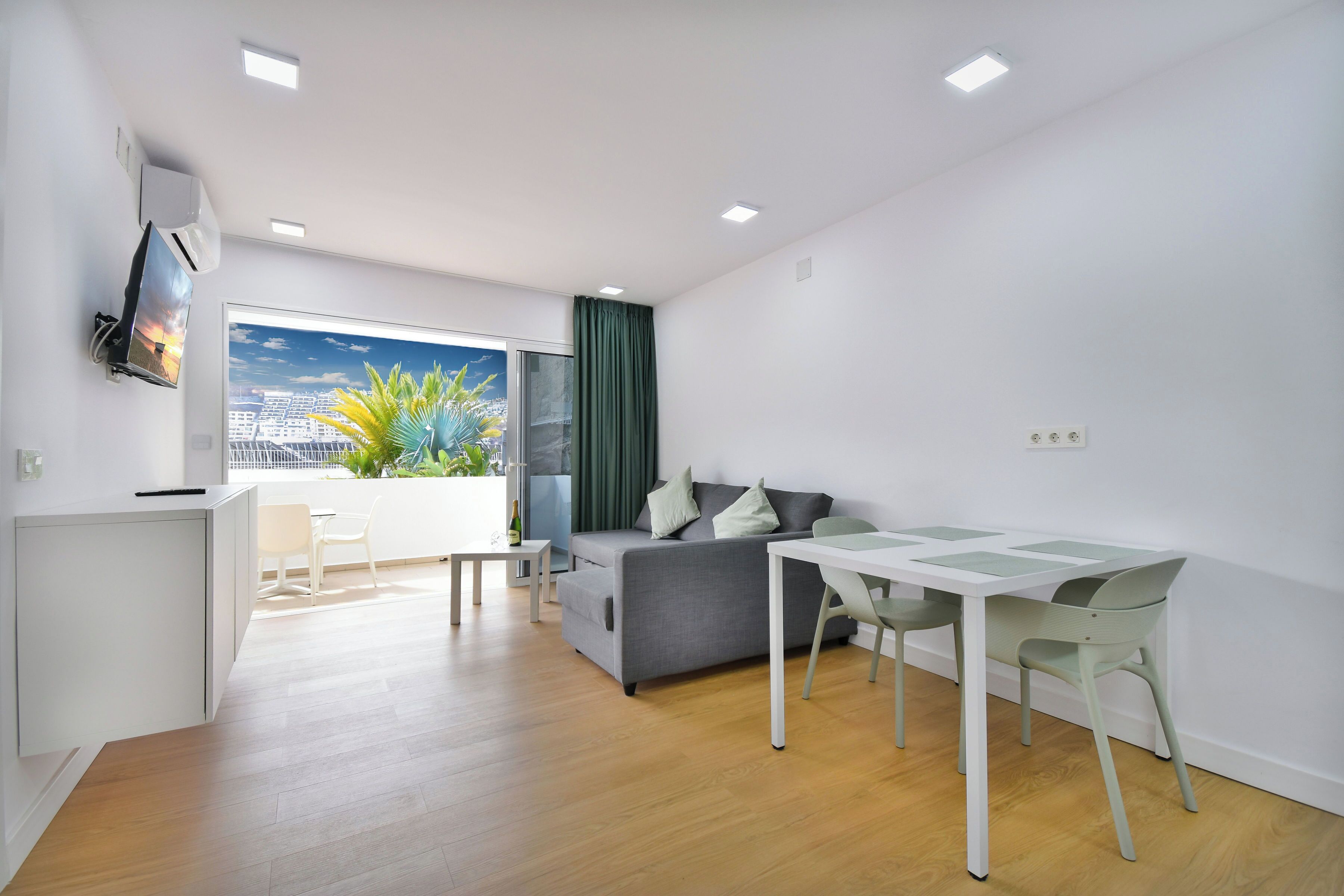 Télévision à écran plat, Netflix, services de streaming