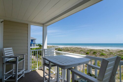 Inviting Oceanfront 3BR Condo in WrightsvilleDunes