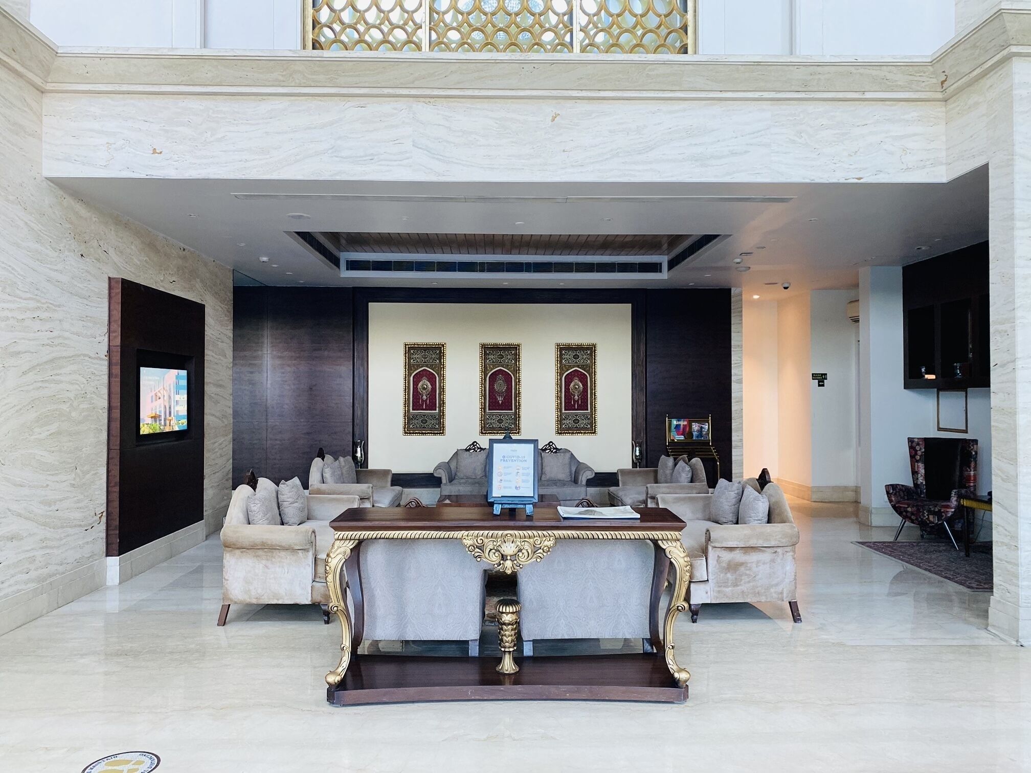 Photo - Seven Seas Hotel