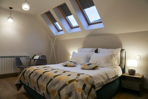 Studio - Mansard | Soundproofing, bed sheets - Expecto Apartments (Sinaia)