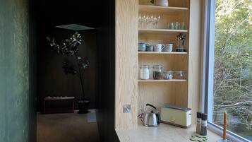 Premier Room, Ensuite (Stilt House) | Private kitchen