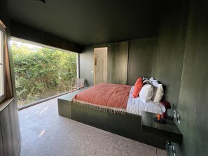 Premier Room, Ensuite (Stilt House) | Interior - Fernwood (Clifden)