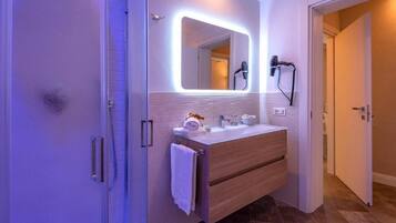 淋浴设施、坐浴桶