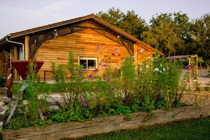 Front of property - Paradis (Cornier)