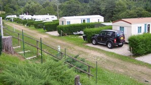 Property grounds - Camping Le Grun De Chignore (Vollore-Ville)