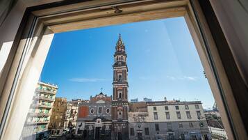 Junior Studio Suite, Annex Building | 1 bedroom, desk, cribs/infant beds, free WiFi