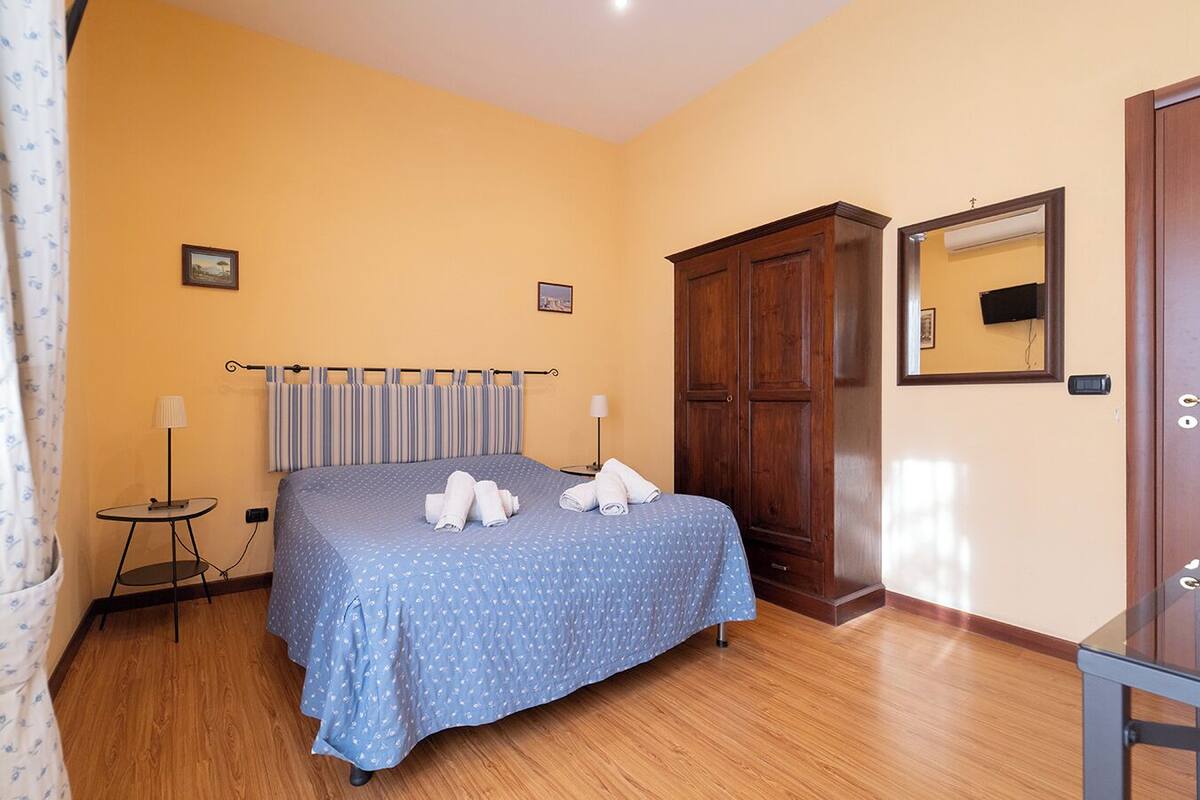 Double room king donnalbina | 책상, 유아용 침대, 무료 WiFi