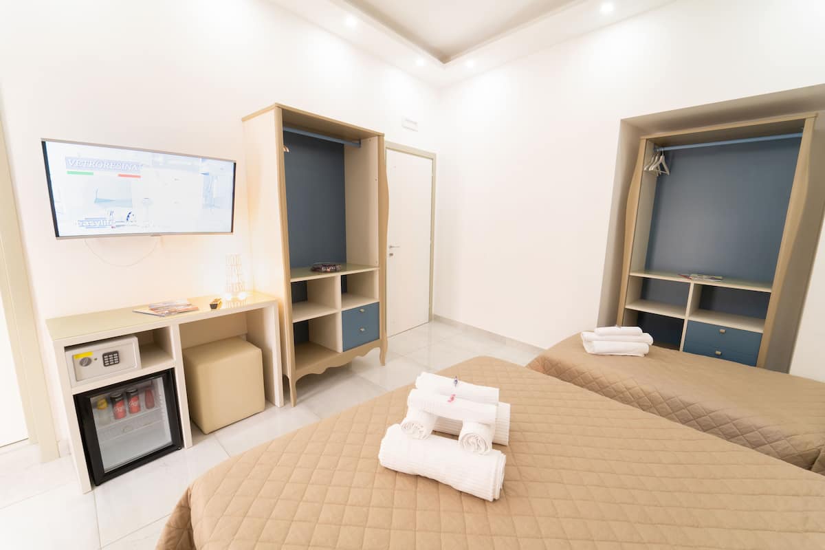 1 slaapkamer, een bureau, babybedden, gratis wifi