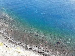 On the beach, sun-loungers - You and the Ocean... 2-bedroom apartment with sea view and pool (Tabaiba)