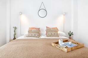 4 bedrooms, iron/ironing board, travel crib, free WiFi