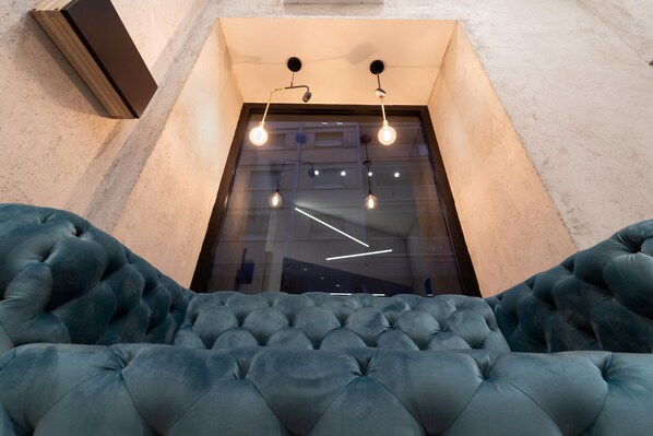 Lobby sitting area - Royal Art H Spaccanapoli by ClaPa Group Dislocated Hospitality (Naples)