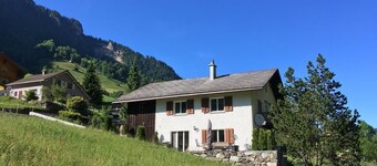 Schwendi Maison es un apartamento en el corazón de Heidilandbergen