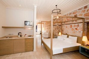 Apartment | Private kitchenette - Regency Suites (Antalya)