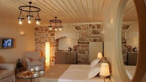 1 habitación, escritorio, tabla de planchar con plancha y wifi gratis 