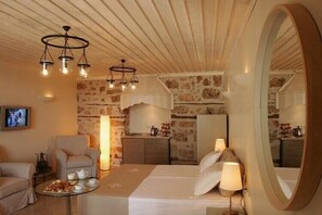 Apartment | 1 bedroom, desk, iron/ironing board, free WiFi - Regency Suites (Antalya)