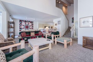 Flachbildfernseher, Kamin