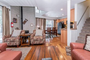 TV, fireplace, DVD player