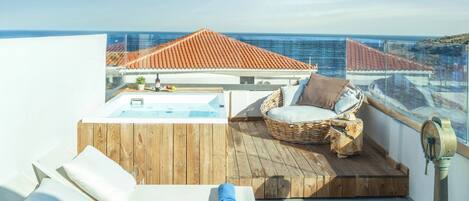 Suite, 2 Bedrooms, Hot Tub, Oceanfront (Split Level) | Terrace/patio