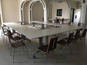 Meeting facility - Demeg Hotel And Suites (Lagos)
