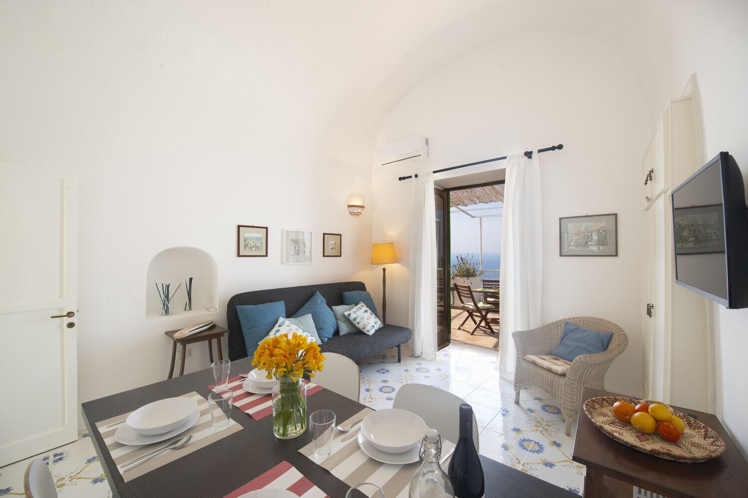 Apartamento, 1 quarto | Área de estar | TV de tela plana