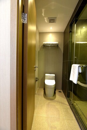 Bathroom - Shanghai Deco Hotel (SHANGHAI)