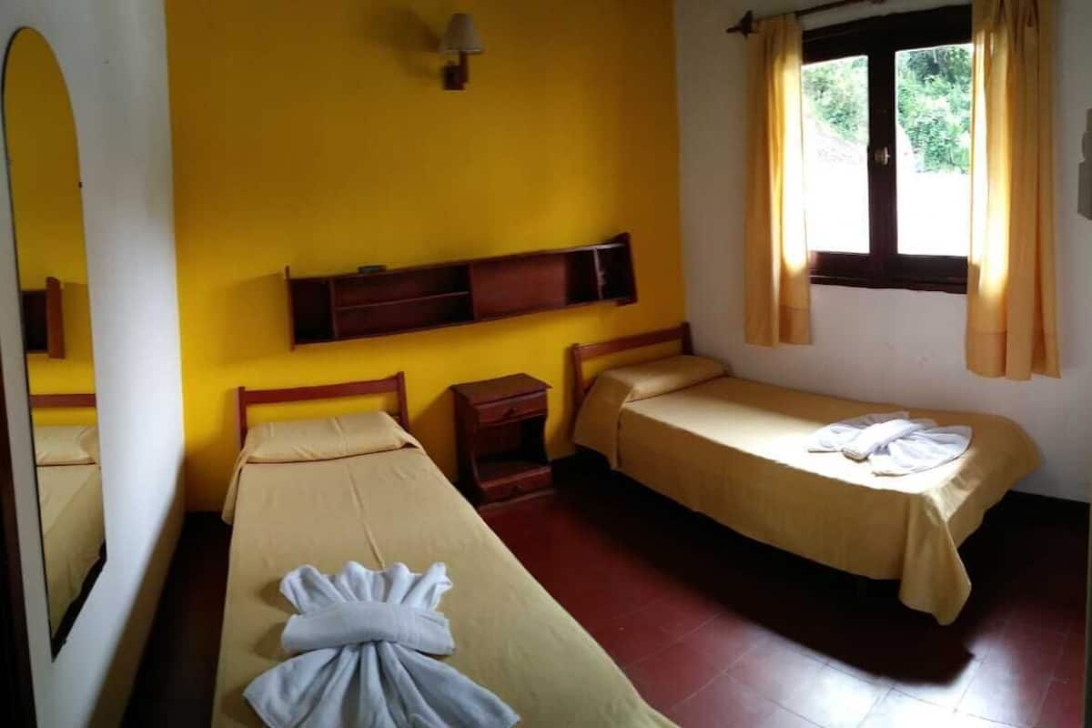 Basic-Doppel- oder -Zweibettzimmer